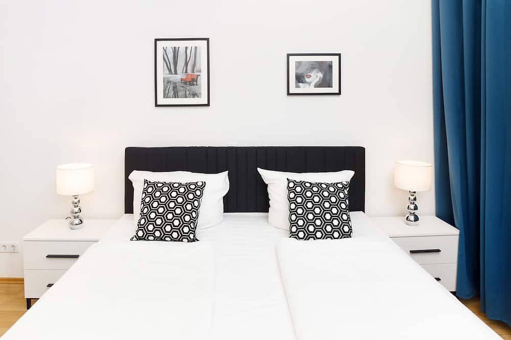 Entire apartment, Großes-4-zimmer-apartment City Center Museuminsel Berlin-mitte bis 9 Personen in Mitte Berlin, Berlin