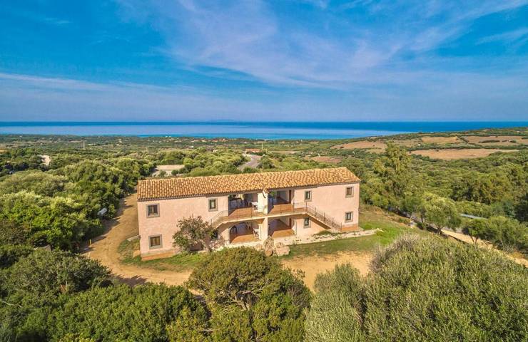 Appart’hôtel pour 4 personnes, avec terrasse et piscine, animaux acceptés