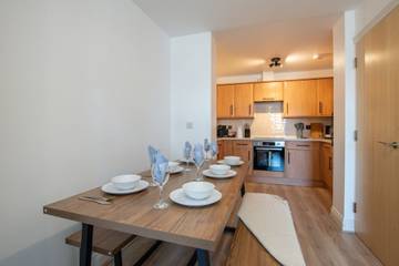 Apartment for 6 People in Bournemouth, South West England, Photo 3