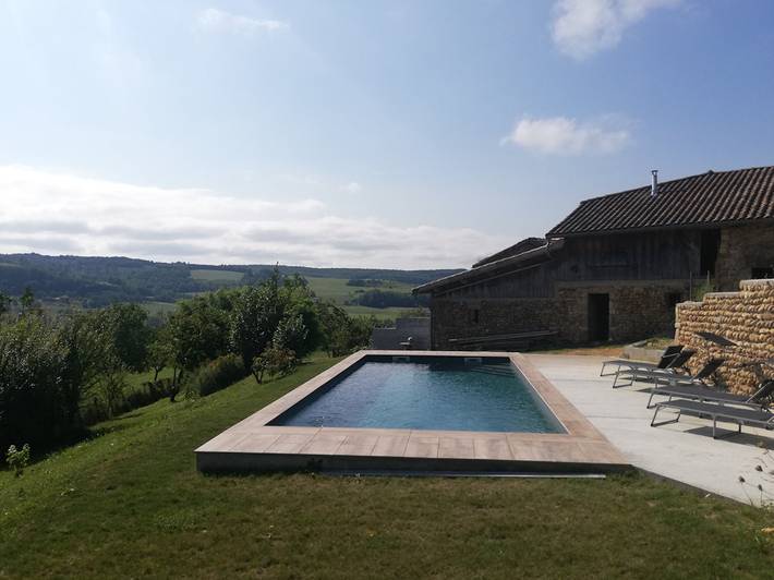 Gîte pour 2 personnes, avec jardin et piscine dans la Drôme