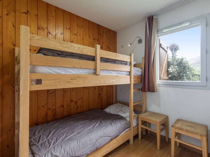 Ganze Wohnung, Charmant T3 avec jardin, Pmr, piscine, sauna, près des commodités. Proche stations de ski et thermes in Luz-Saint-Sauveur, Nationalpark Pyrenäen