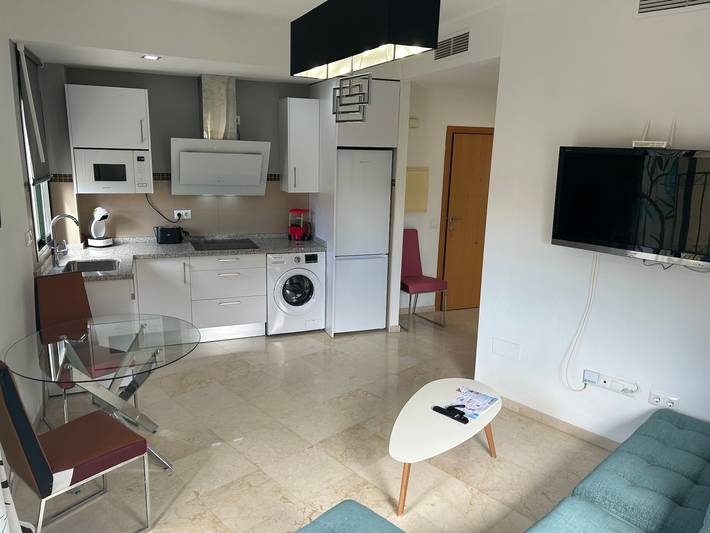 Entire apartment, Apartment "Centro Historico Trinidad" with Terrace & Wi-Fi in Málaga Central District, Malaga