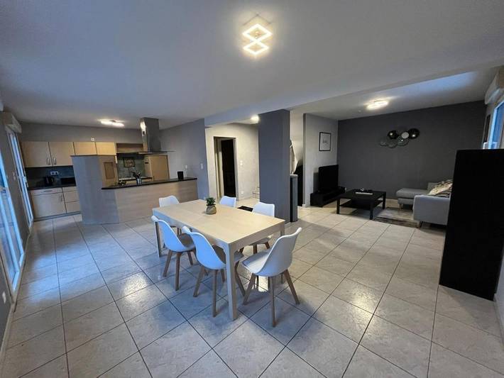 Gîte pour 6 personnes, avec jardin et terrasse à Seltz