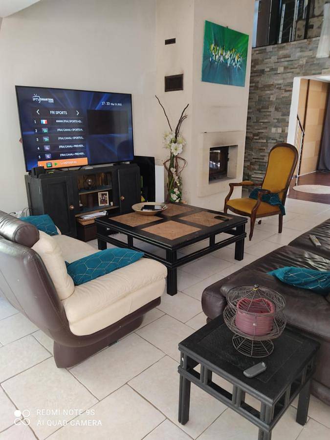 Four-Bedroom House in Changé, Sarthe