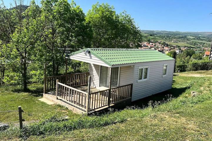 Mobil home pour 4 personnes à Saint-Georges-de-Luzençon