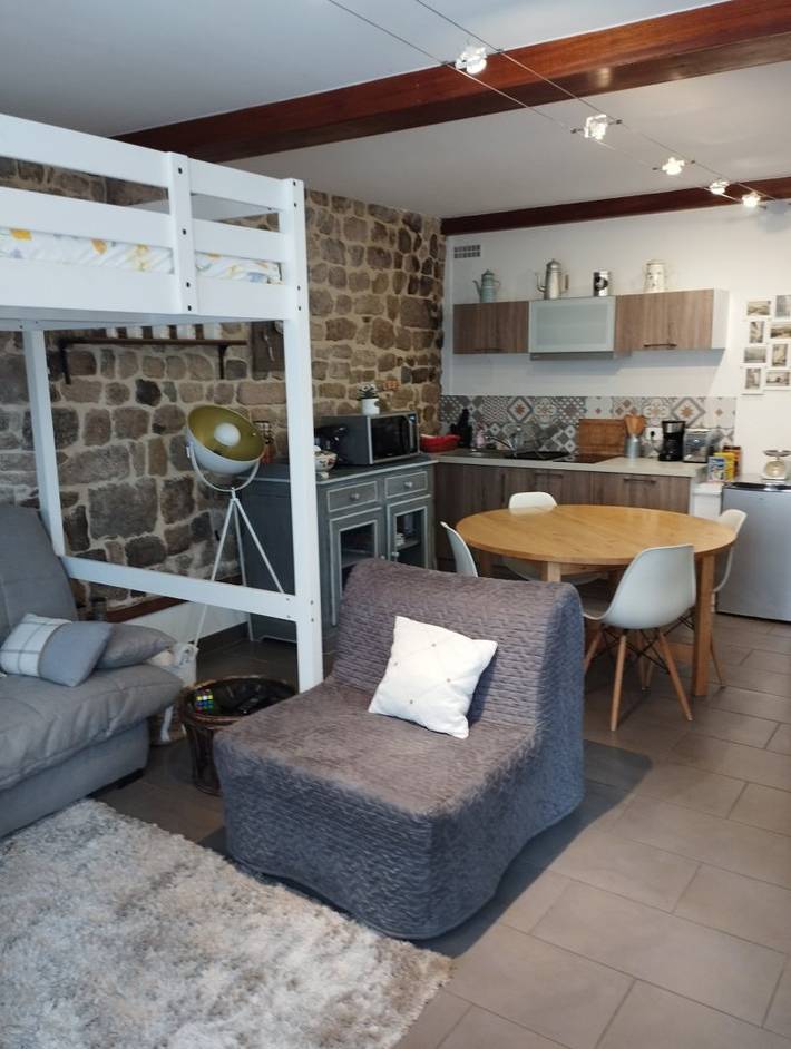 Gîte pour 4 personnes à Saint-Bonnet-le-Château - 2