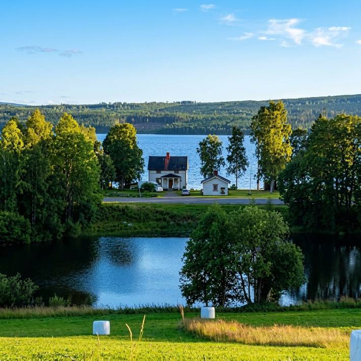 Ferienhaus für 2 Personen, mit Terrasse und Seeblick sowie Garten - 1