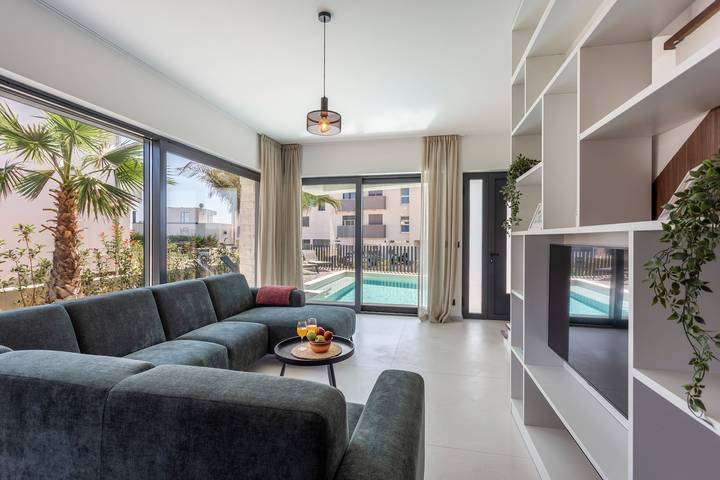 Villa pour 6 personnes, avec balcon ainsi que piscine et vue sur l’océan, adapté aux familles à Pomer - 3