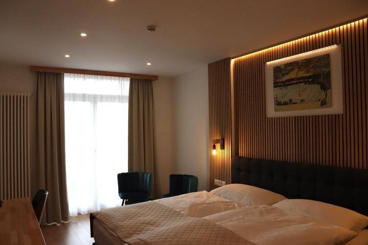 Hôtel pour 3 personnes, avec jardin et vue ainsi que sauna et piscine