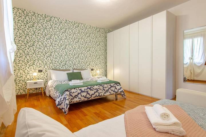 Appartamento per 5 persone, con Terrazza e Giardino nonché Panorama a Vicenza