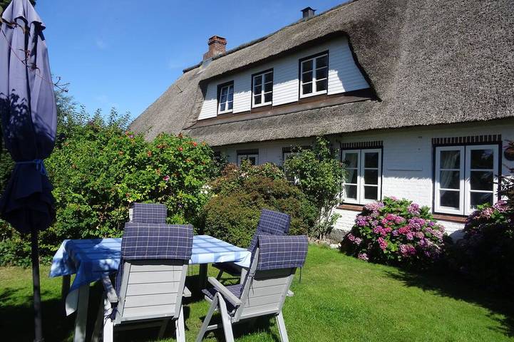 Ferienwohnung für 4 Personen, mit Garten und Sauna in Pommerby