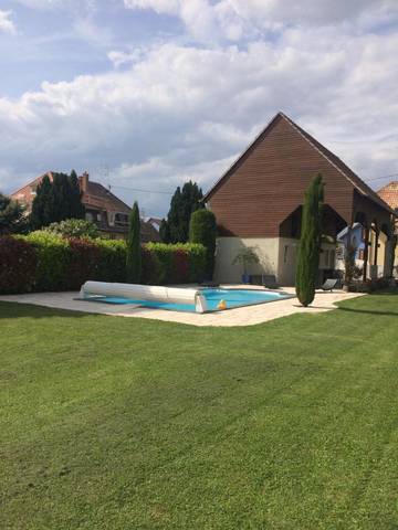 Gîte pour 5 personnes, avec piscine ainsi que jardin et vue, animaux acceptés à Marckolsheim