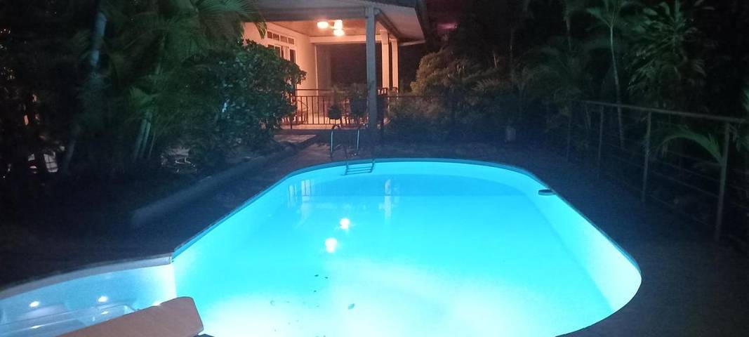 Villa pour 6 personnes, avec jardin ainsi que piscine et vue, animaux acceptés dans Tahiti - 2