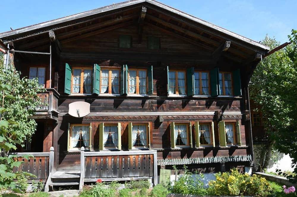 Ganze Wohnung, Mittaghorn Appartement/Fewo, Dusche oder Bad, Wc 4-Bettwohnung in Gsteig b. Gstaad, Gsteig