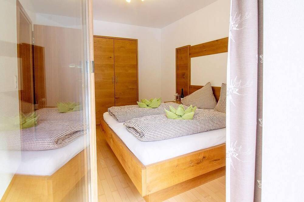 Ferienwohnung Falken.suite - Natur.erlebnis.hotel Post Hinterriß in Vomp, Bezirk Schwaz