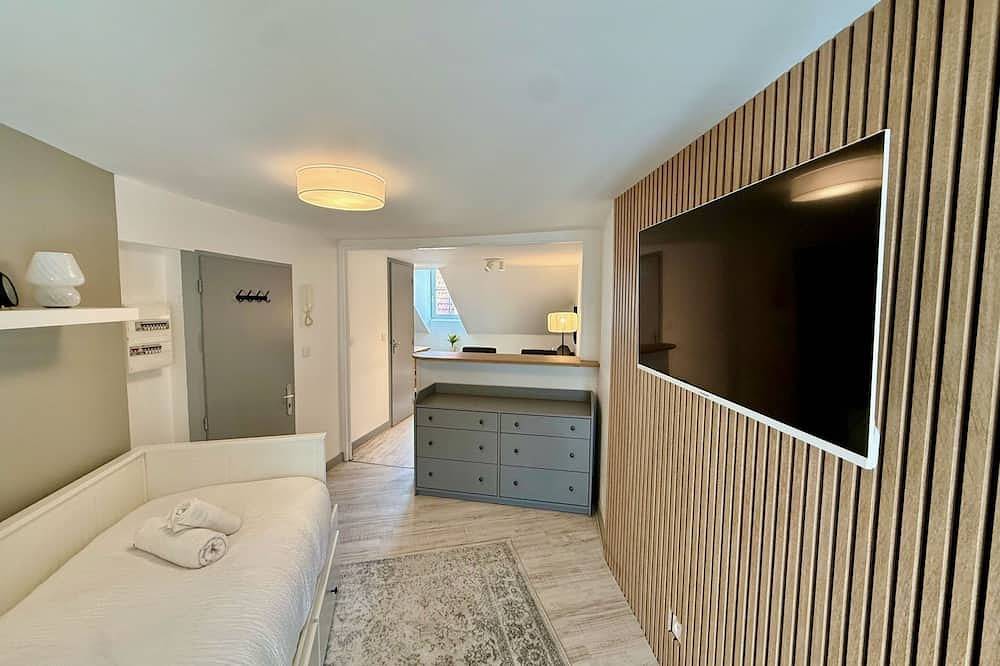 Ganze Wohnung, Studio-cosy et calme-Stadt-Ensuite mit Dusche in Romorantin-Lanthenay, Sologne