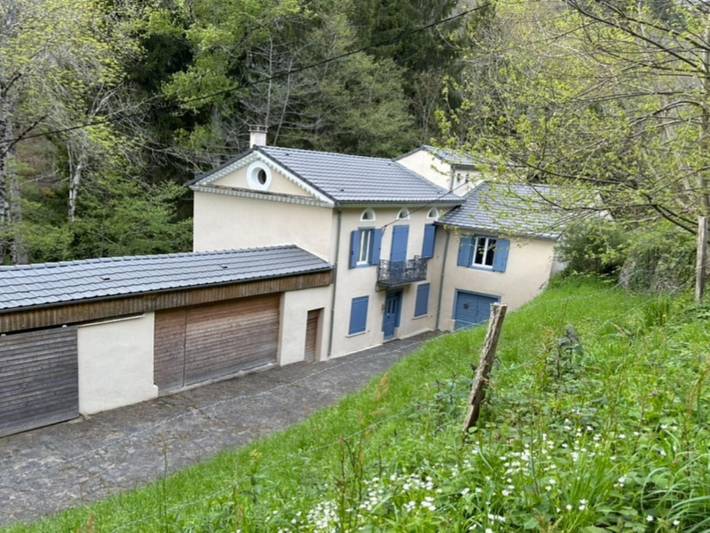 Gîte pour 6 personnes, avec jardin à Caudebronde