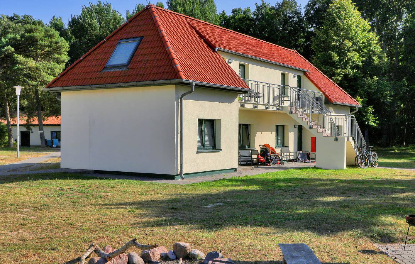 Ganze Ferienwohnung, Appartement am Strand mit Spielplatz und Parkplatz in Juliusruh, Rügen
