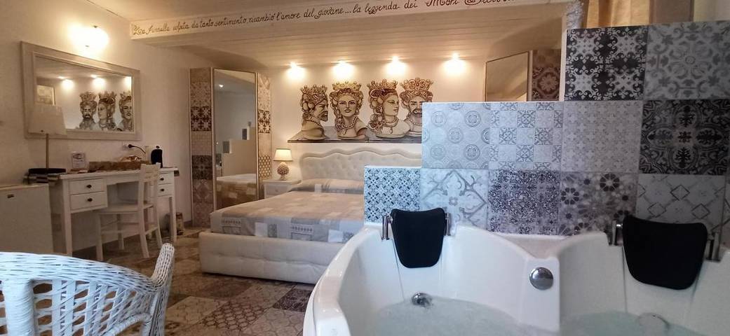 B&b per 2 persone, con panorama e balcone a Giardini-Naxos