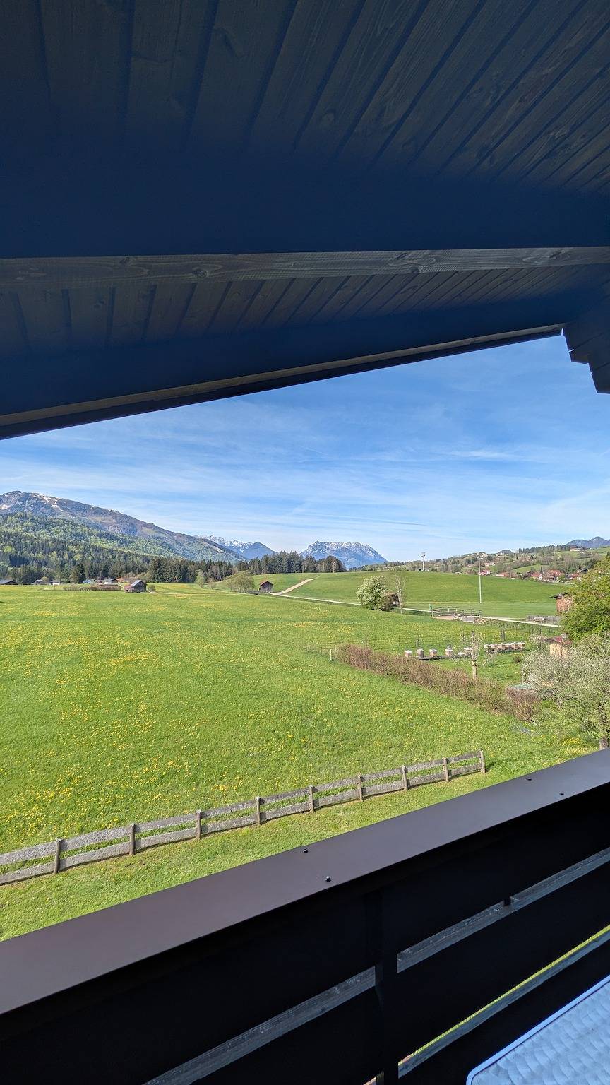 Ganze Ferienwohnung, Ferienwohnung Alpenpanorama - Fewo Alpenpanorama – stilvoll wohnen mit Bergblick mitten in Reit im Winkl in Reit im Winkl, Bayerische Alpen