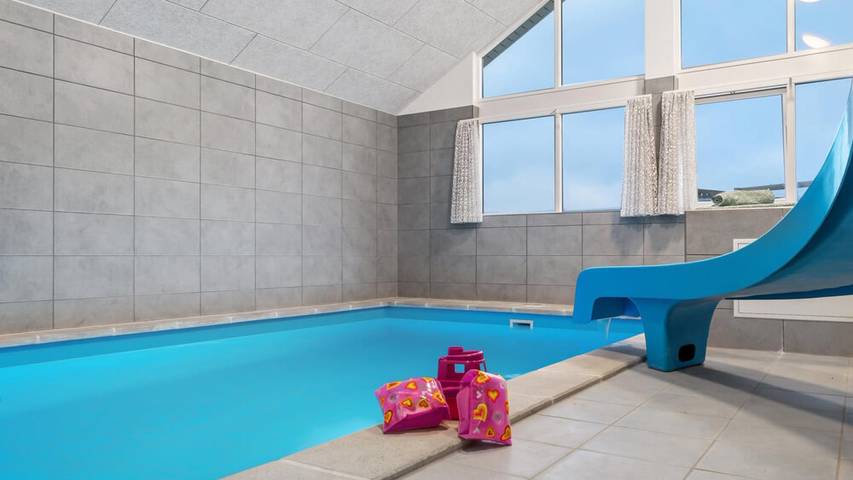 Ferienhaus für 18 Personen, mit Terrasse und Garten sowie Sauna in Olpenitz - 2