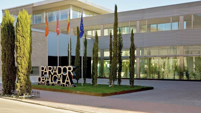 Apartamento para 10 personas, con Terraza y Jardín en Alcalá de Henares