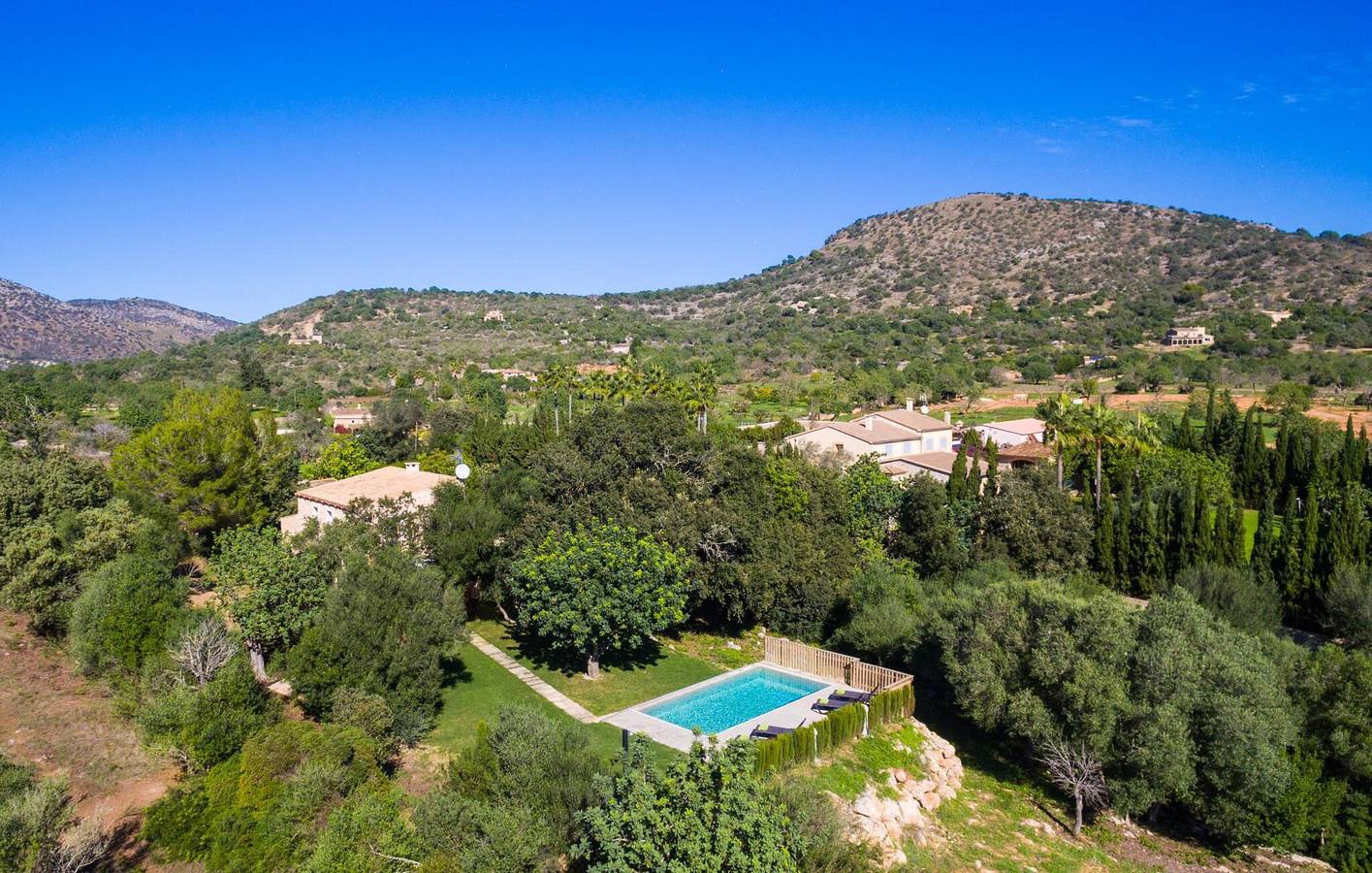 Ruhige Oase mit Pool und Außendusche - 600m zum Restaurant in Sant Llorenç des Cardassar, Mallorca Osten