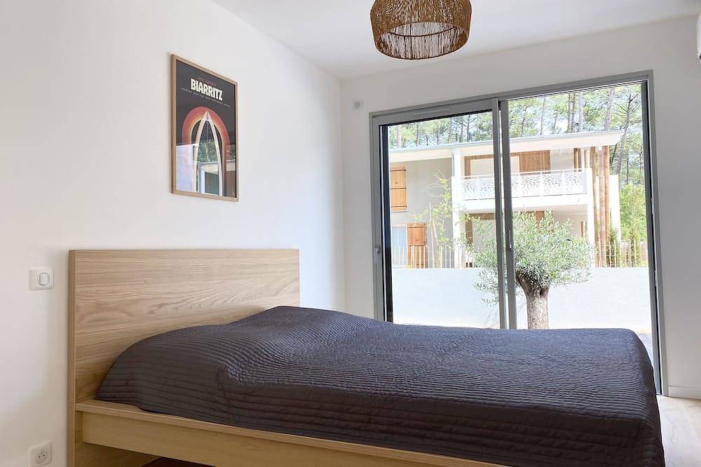 Nouvelle annonce /Villa contemporaine neuve avec piscine de 12x 3 vue Foret in Seignosse Océan, Seignosse