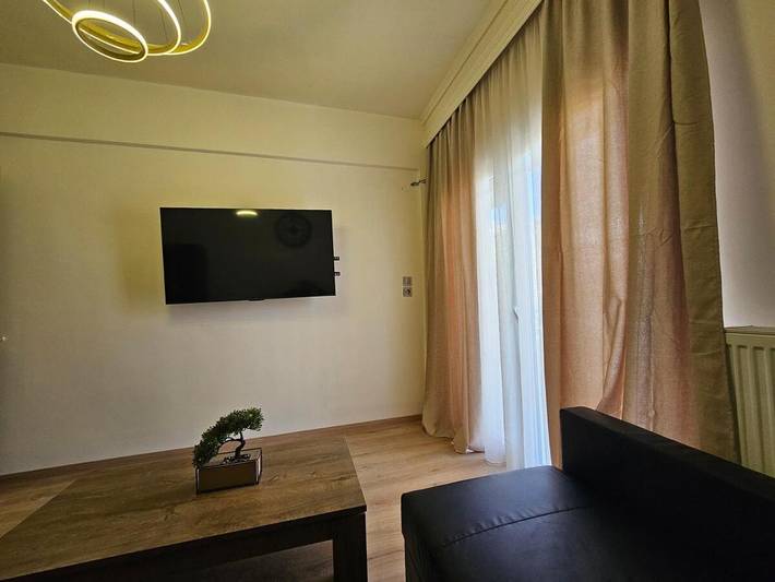 Gîte pour 3 personnes, avec balcon et vue à Serrès - 2