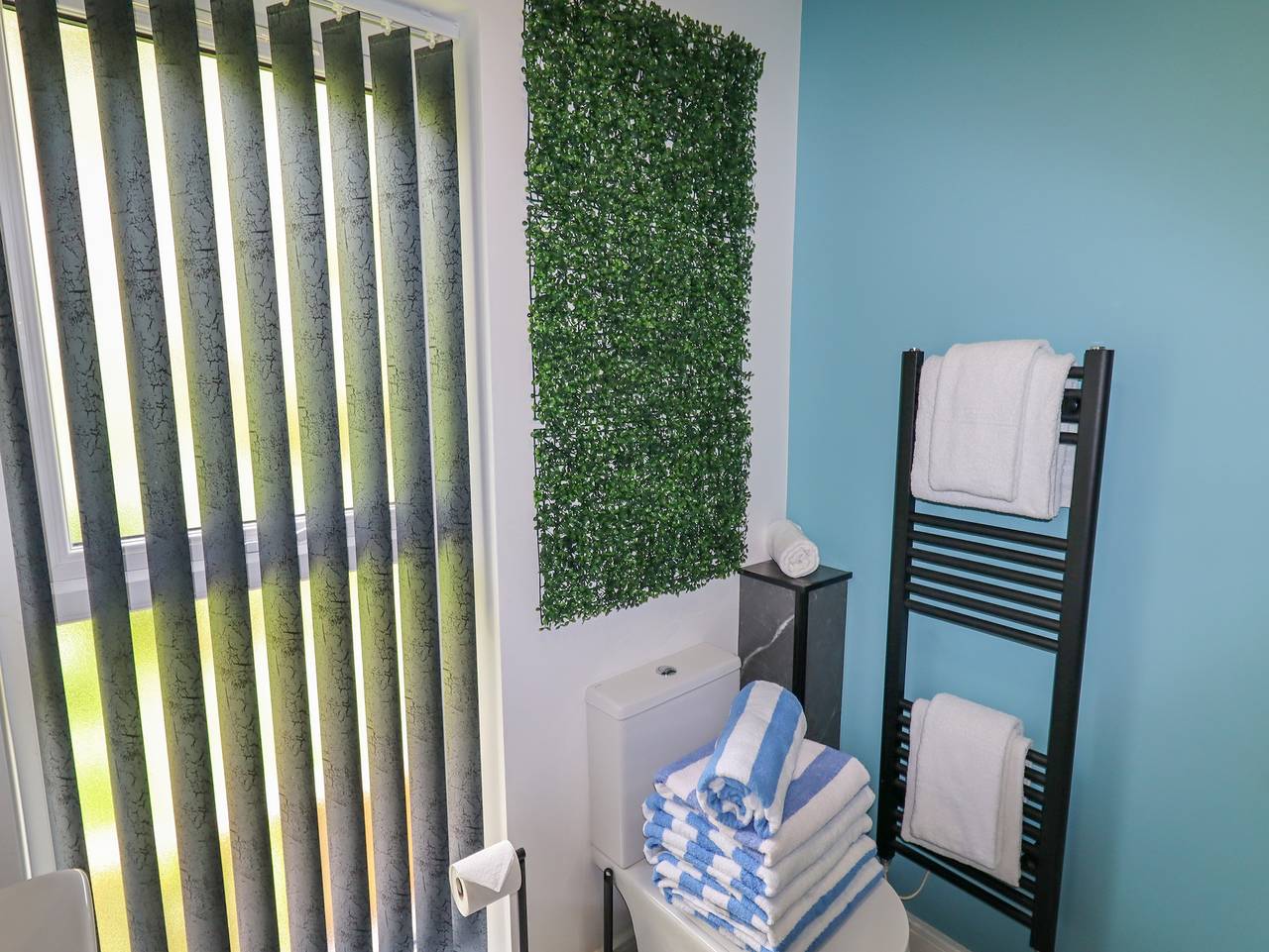 Valley Lodge 4 - North Wales Eco Lodges in Denbighshire