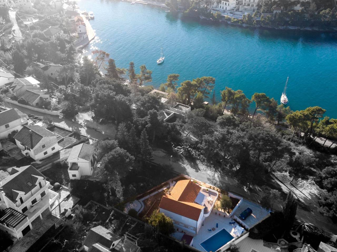 Haus in Splitska mit kostenlosem Parkplatz in Supetar, Brac