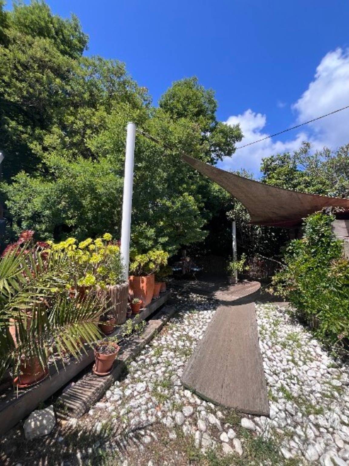 Bed & Breakfast 'Espace Roulotte - Les Toits Du Gaou' mit Gemeinschaftsterrasse & Wlan in Six-Fours les Plages, Toulon Region