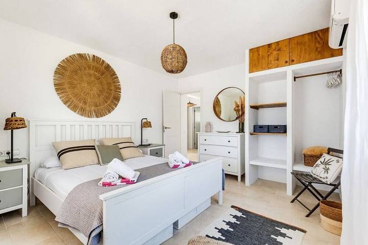 Villa Fontana, little paradise in Punta Prima, Sant Lluís
