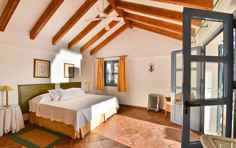 Casa rural para 6 personas, con jardín y terraza en Casares - 4