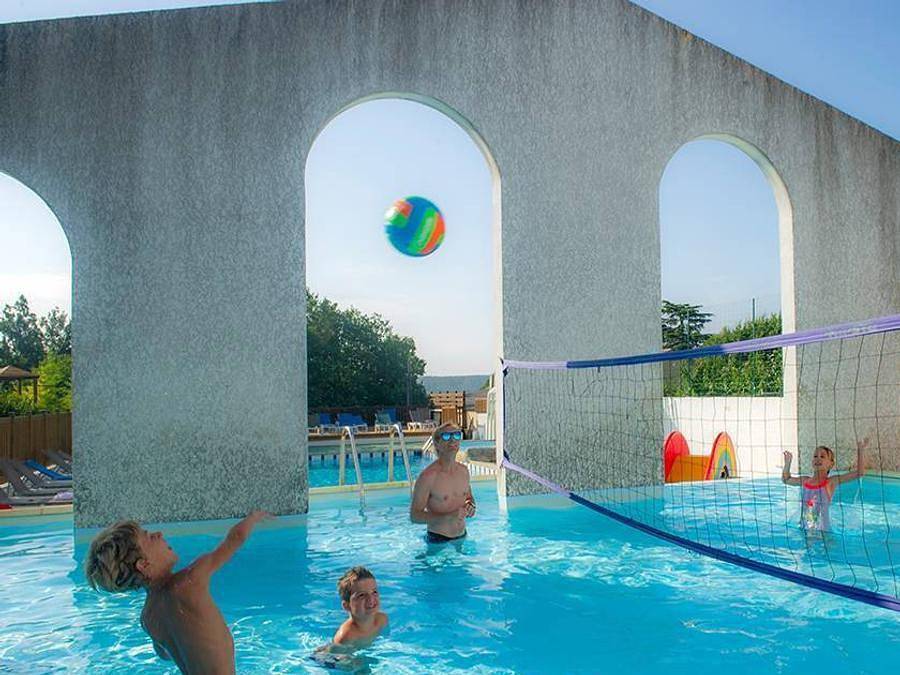 Camping Sites et Paysages - Le Petit Bois - Mobilhome 4 personas - Mobil-home | Clásico | 2 Dormitorios | 4 Pers. | Terraza elevada in Ruoms, Ardèche