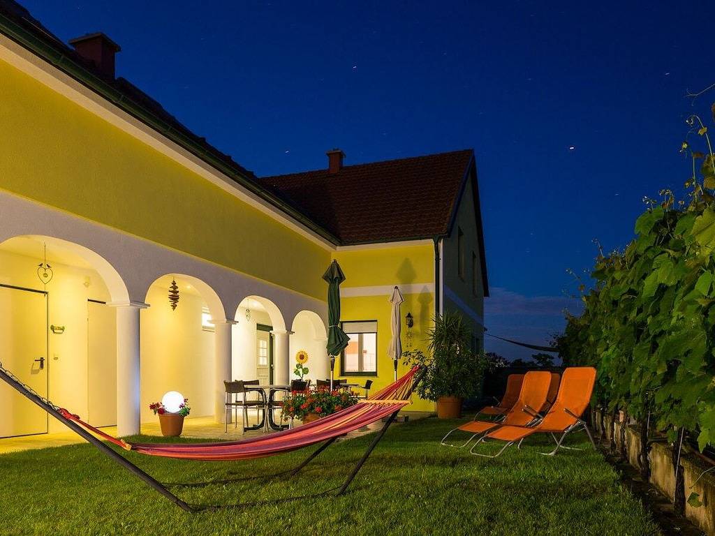Ferienwohnung Appartementhaus-Freiler in Mörbisch am See, Leithaberg