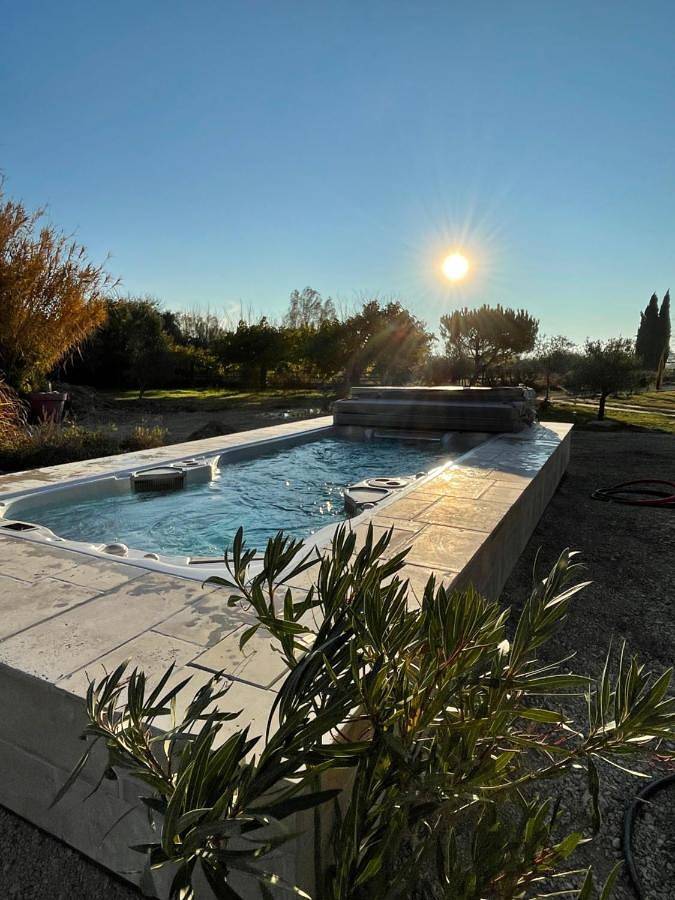 Chambre d’hôte pour 15 personnes, avec jardin et vue ainsi que bassin pour enfant et piscine à Arles - 3