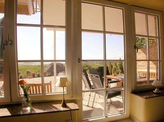 Ganze Ferienwohnung, Wunderschönes Appartement mit Garten und Terrasse in Groß Zicker, Mönchgut