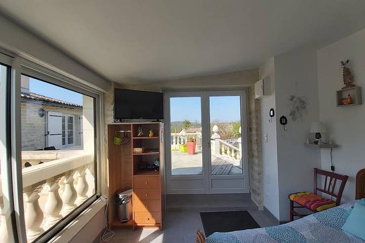 Chambre d’hôte pour 4 personnes, avec piscine à Jaunay-Clan - 2