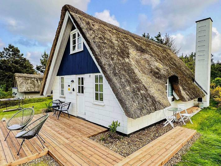 Feriehus for 6 personer, med Terrasse og Hage i Ringkøbing