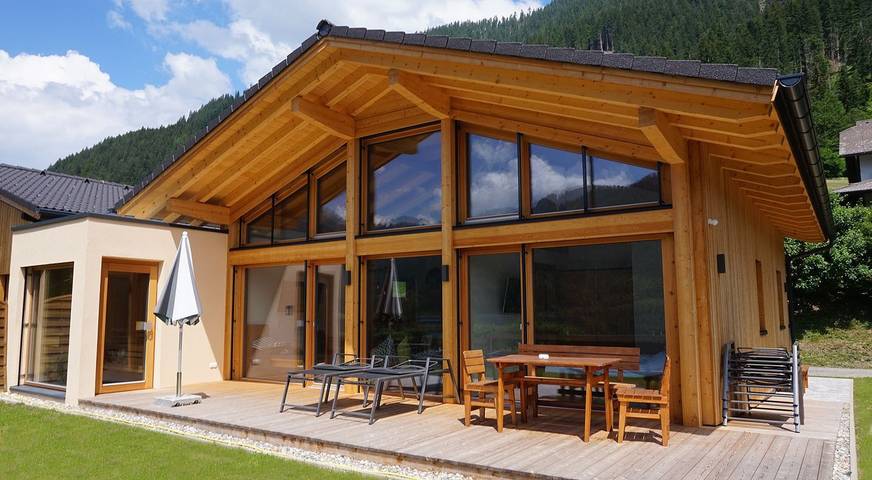 Chalet für 5 Personen, mit Terrasse am Weissensee