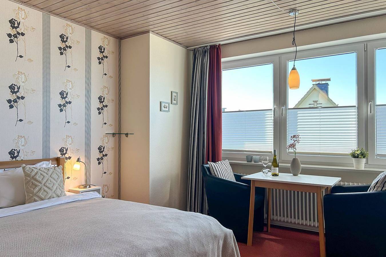 Ganze Wohnung, Strandnah und mit Meerblick: Ferienwohnung 6 im Haus Seeluft Duhnen in Duhnen, Cuxhaven