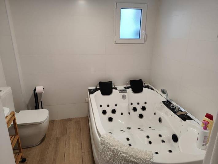 Gîte pour 4 personnes, avec jacuzzi ainsi que terrasse et piscine à Mérida - 3