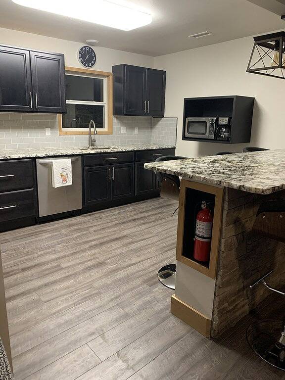 3 King Schlafzimmer, jedes mit eigenem Bad .. Großes Deck in Eureka Springs, Carroll County (AR)