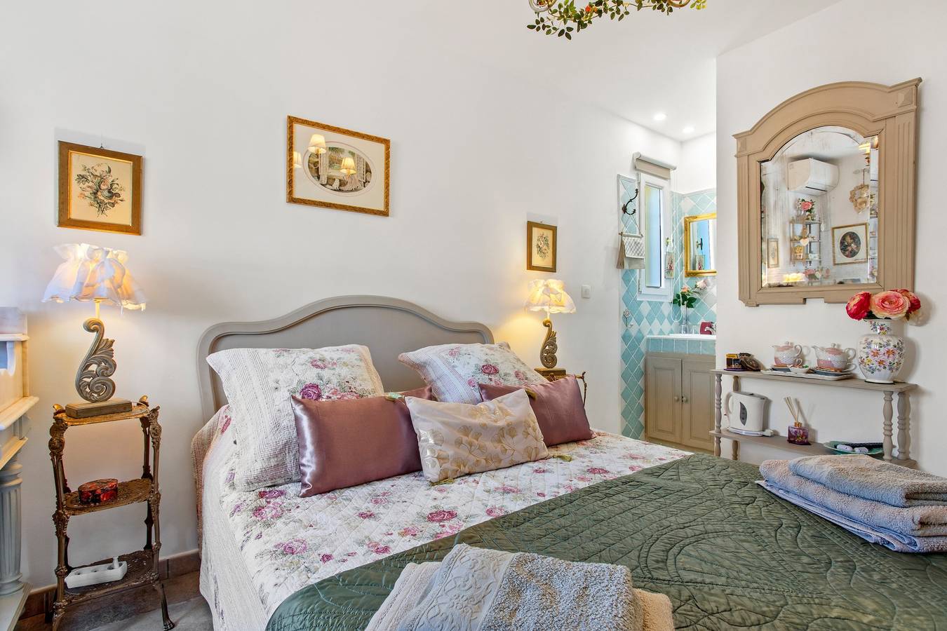 Bed and Breakfast 'Chez Sophie - Chambre Côté Campagne' con Wi-Fi y aire acondicionado in Roquebrune-sur-Argens, Costa mediterránea (Francia)