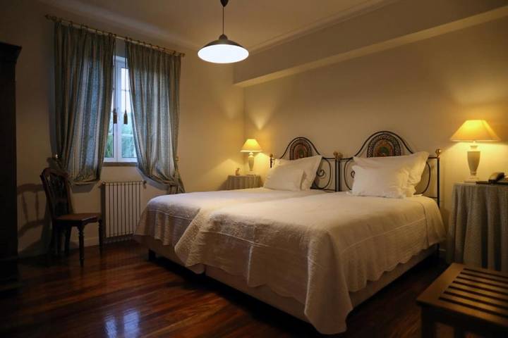 Maison de campagne pour 6 personnes, avec vue ainsi que jardin et piscine à Lamego - 4