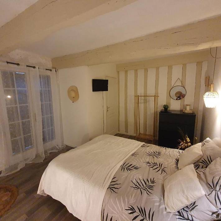 Location de vacances pour 2 personnes, avec Terrasse et Jardin dans Mauperthuis - 2