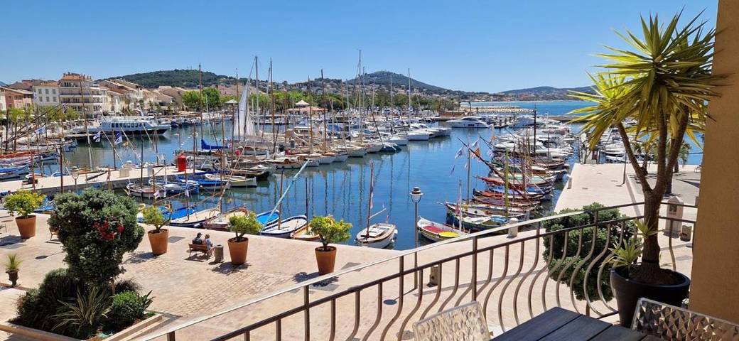 Gîte pour 6 personnes, avec vue et terrasse dans Port de Sanary sur Mer
