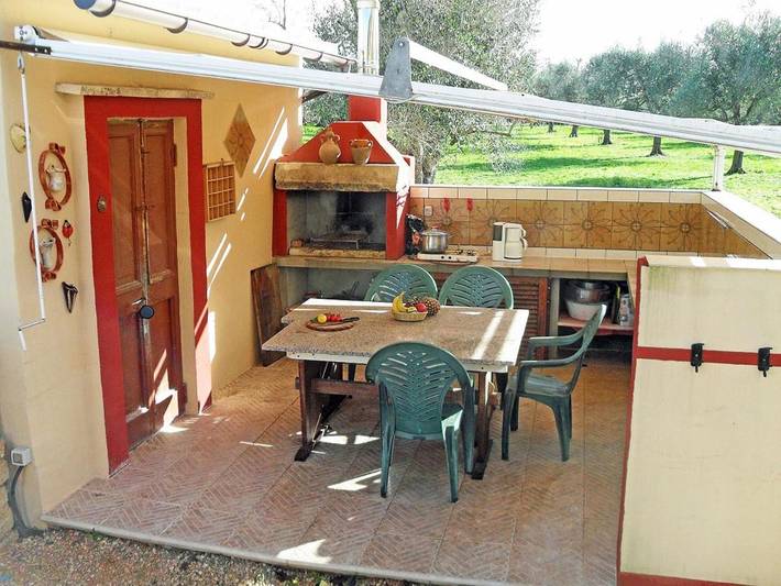 Casa vacanza per 4 persone, con Terrazza e Giardino nonché Piscina e Panorama a Cutrofiano