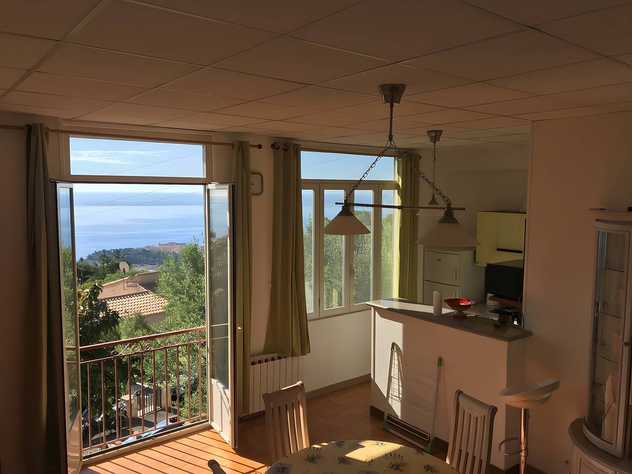 Appartement entier, Appartement 'Chez Christian - La Turbie' avec vue mer, Wi-Fi et climatisation in La Turbie, Côte méditerranéenne (France)
